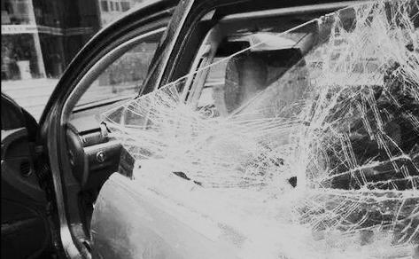 1979年成龙遭绑架，对方提出的条件，让成龙哭笑不得