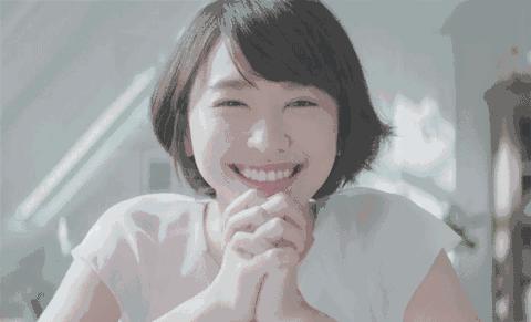 今年最火的流行裤子高腰阔腿裤,2020年流行阔腿裤还是窄腿裤