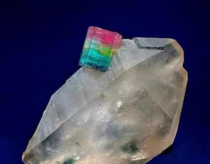 落入人间的彩虹碧玺原版,落入人间的彩虹碧玺盛宴