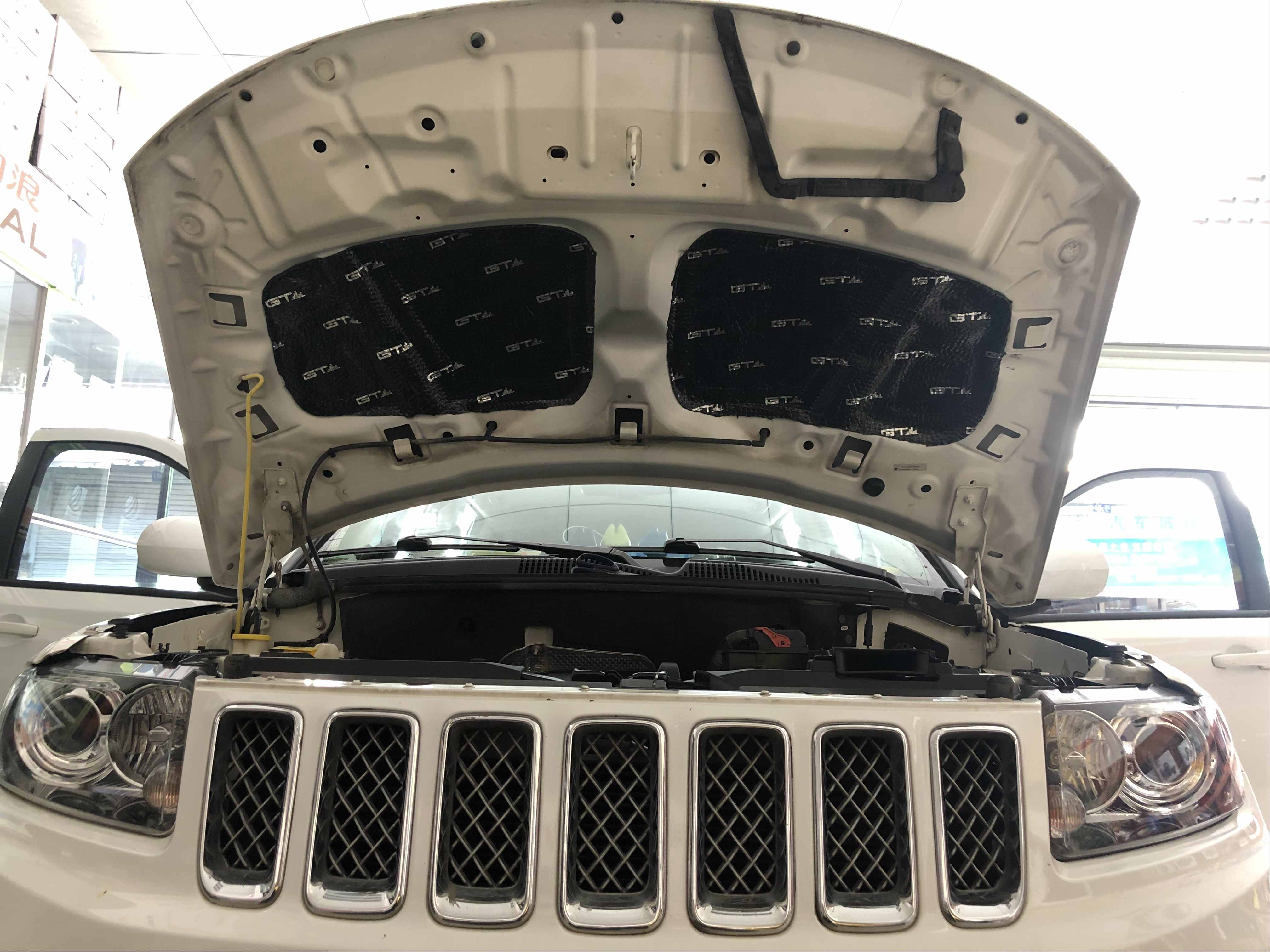 jeep指南者爆改,jeep指南者1.4t家享版隔音效果