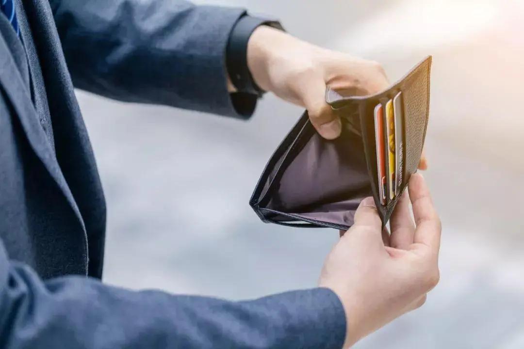 信用卡负债到50万无力偿还,信用卡负债60多万还不上怎么办