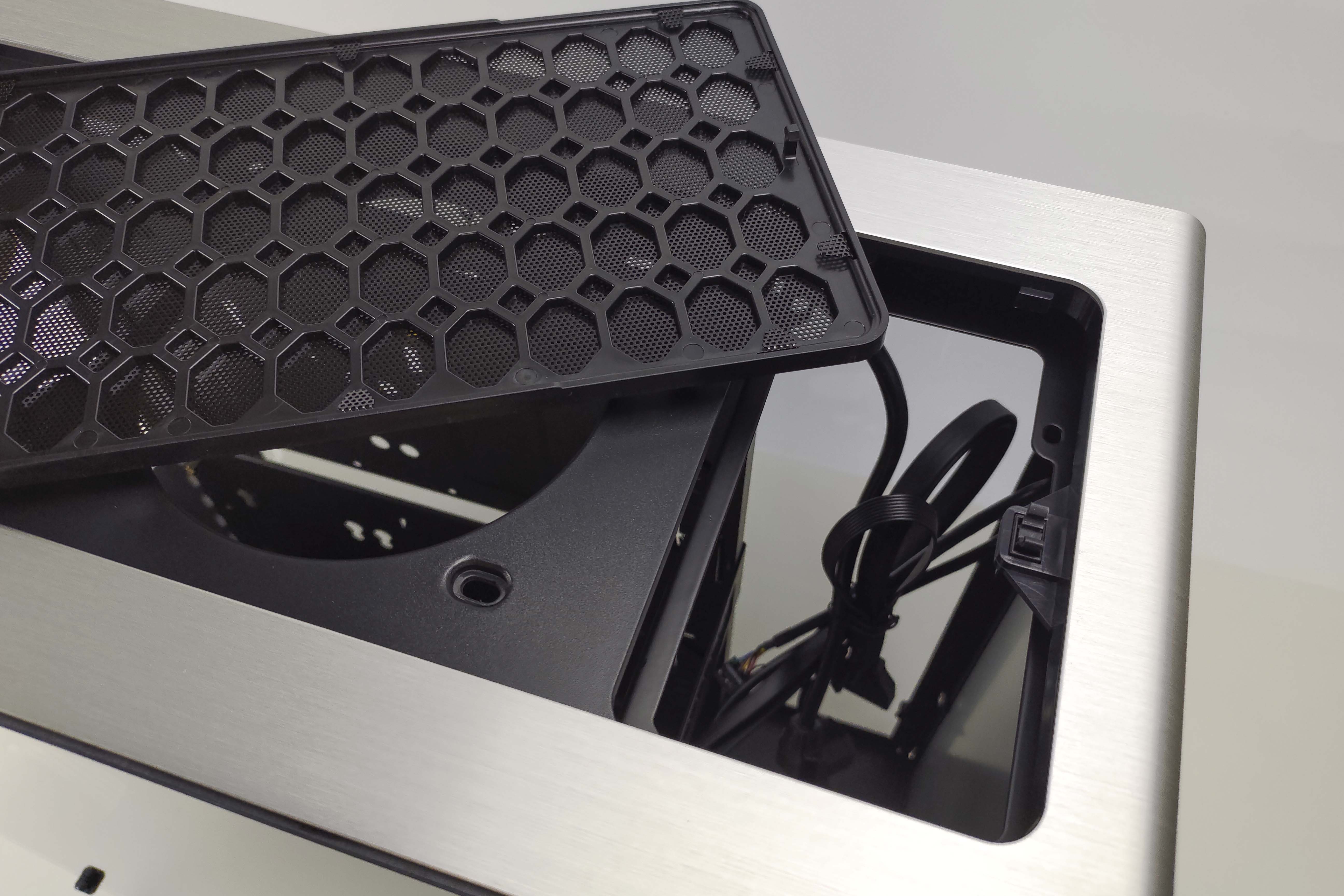 Z170魔改黑苹果主机搭建(上)——硬件搭建篇