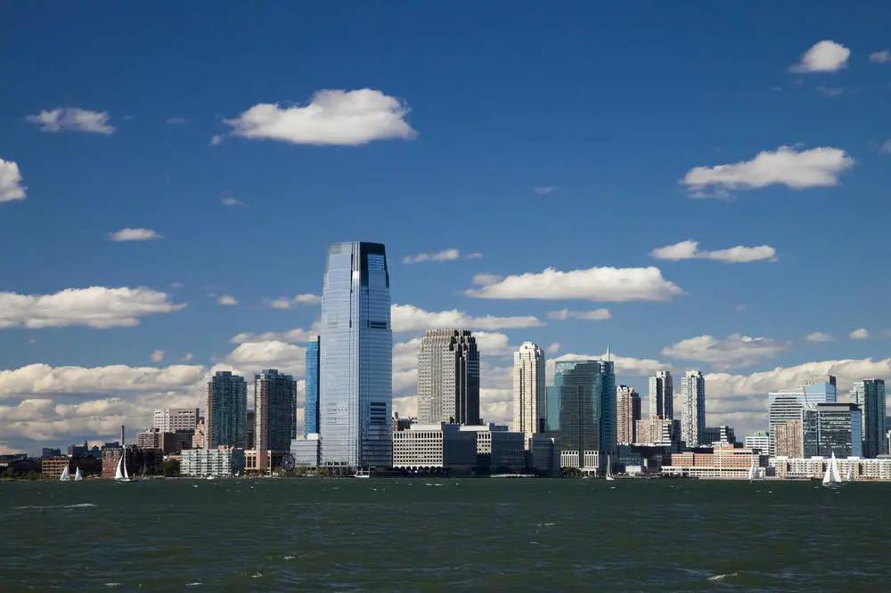 美国生活成本最低的十个州,世界十大生活成本最高的城市排名