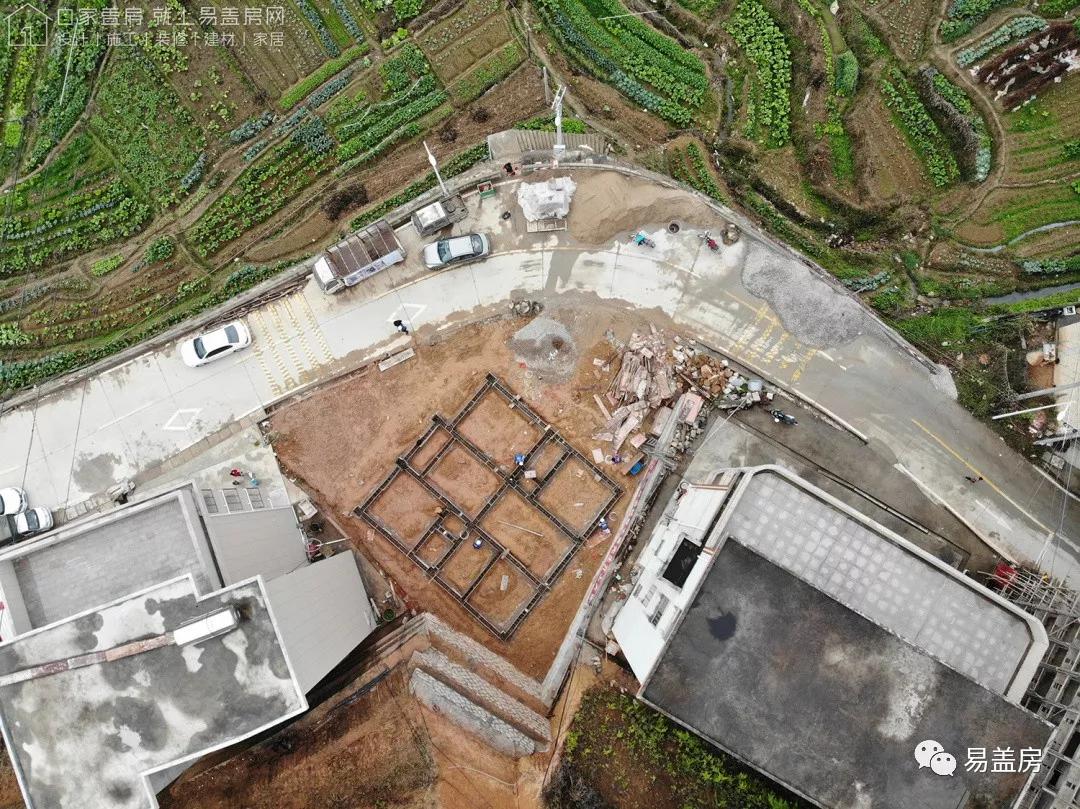 11.9m×12.2m,福建泉州豪华雅致的欧式别墅