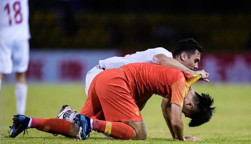 叙利亚1比0菲律宾国足,国足0比0菲律宾