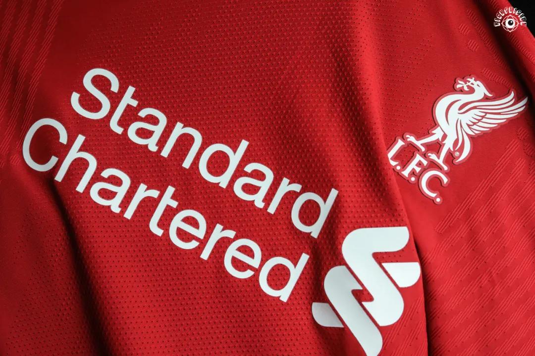 耐克利物浦球衣查正品,利物浦20-21赛季耐克外套