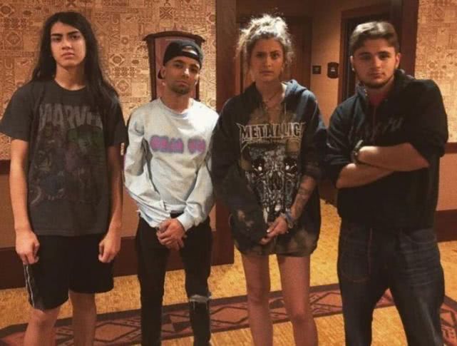 迈克尔杰克逊去世前12小时,迈克尔杰克逊离世新闻报道