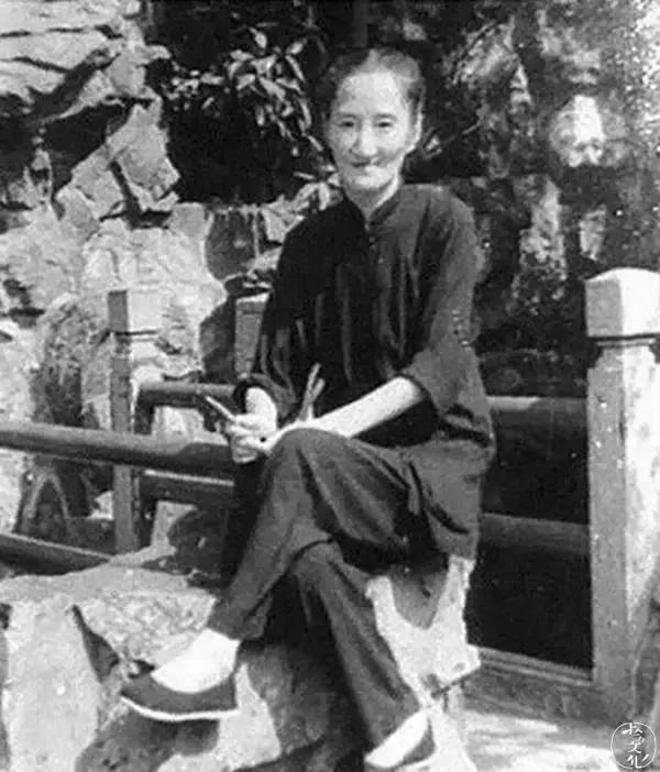 陆小曼跟徐志摩一起过了几年,陆小曼为徐志摩做了什么事情