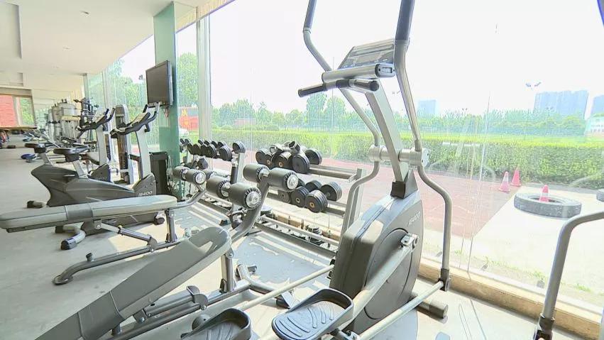 动次打次、动次打次……动动动动动动起来