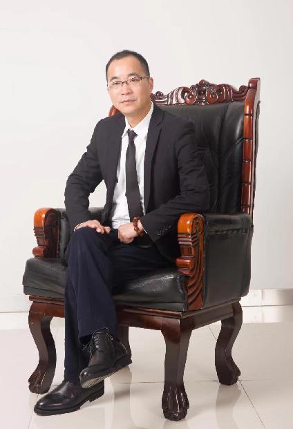 一个厨房两个中心,俞鲁锋科恩