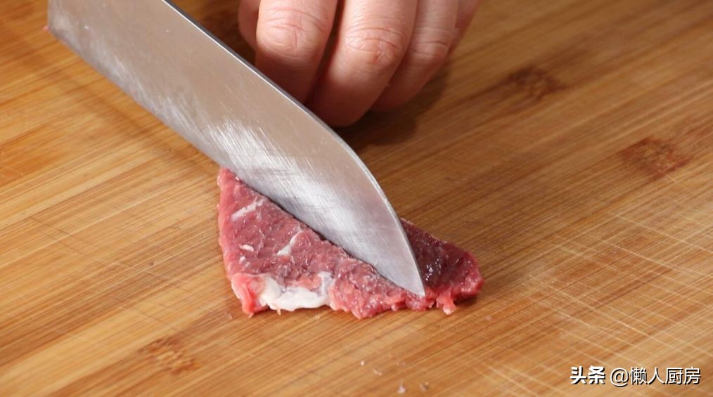 烤的牛肉怎样才能让它不发酸,怎么烤出来的牛肉不酸