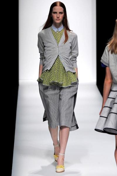 李宁时装周2018什么系列,李宁时装周帽子惹争议