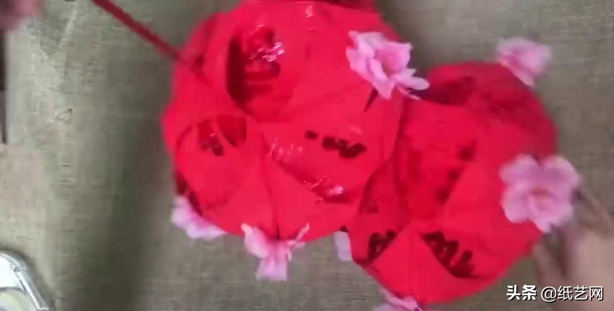新年灯笼怎么做又简单又好玩,用红包做元宵节灯笼教程