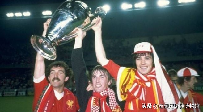 猎鹰人足球鞋,猎鹰儿童足球鞋