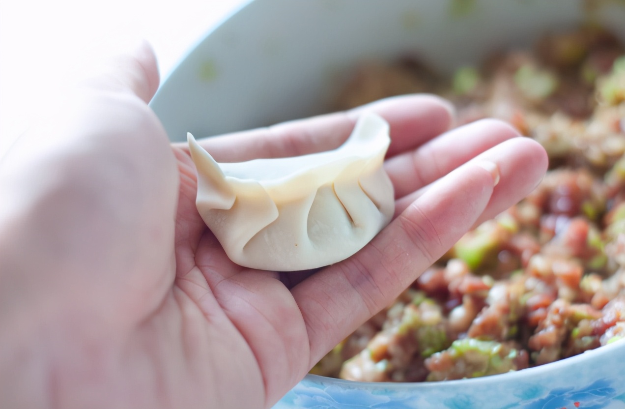 孕妈遇“三伏”，好似“怀火炉”，酷暑难耐准妈妈该怎样过？