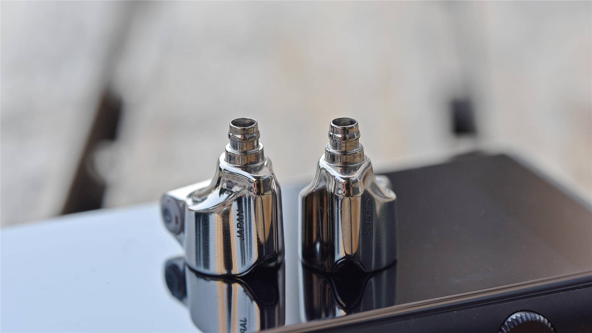 索尼ierm9对比z1r,索尼ierz1r用什么升级线