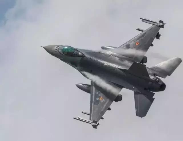 从友机到敌机巨大转变:幻影2000,水平究竟如何?