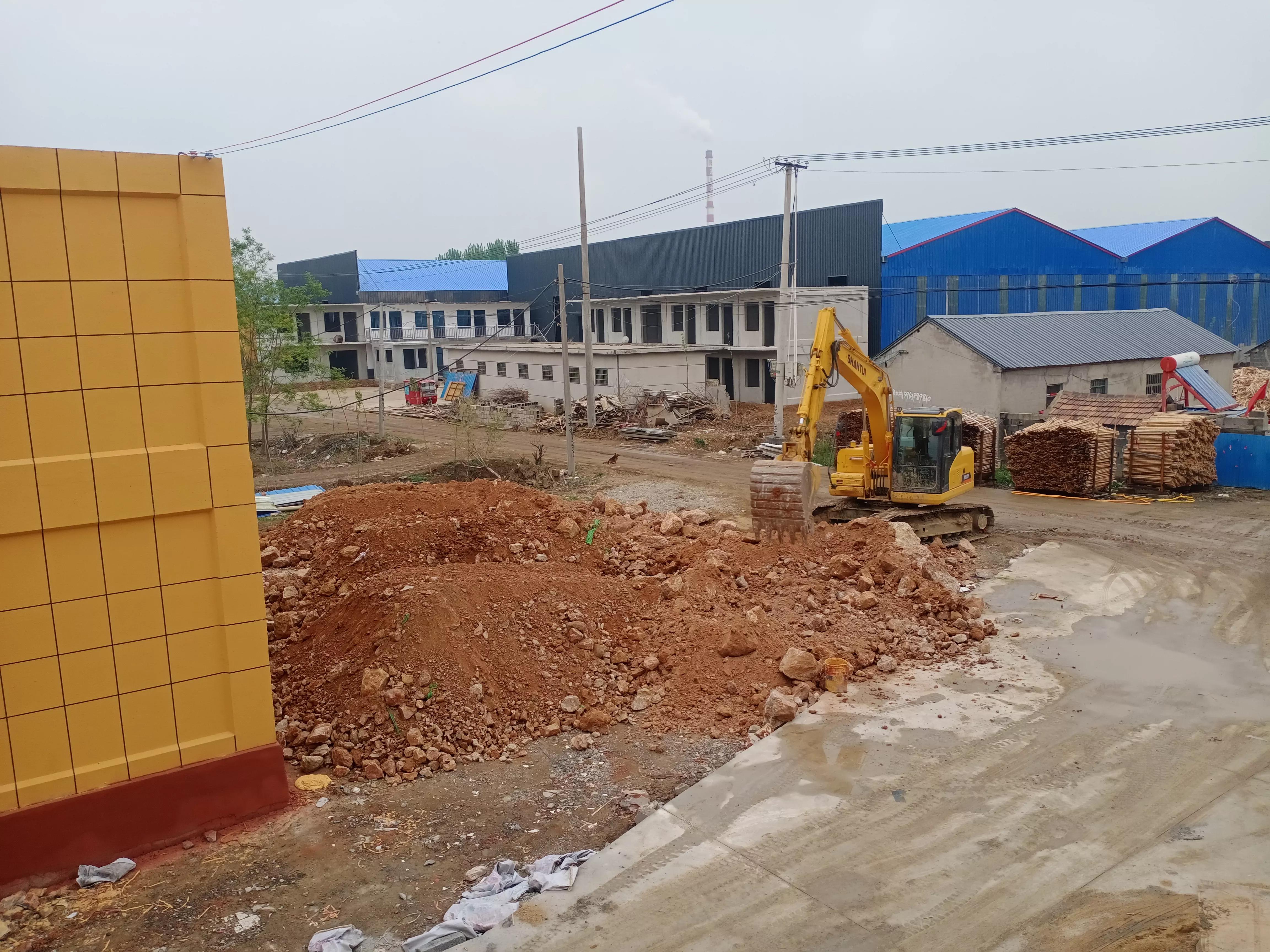 农村投资一台小型挖掘机怎么样,农村小型挖掘机市场前景