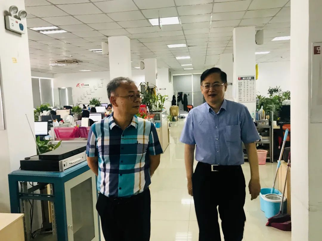 江苏省广告协会贺寿天会长,贺寿天