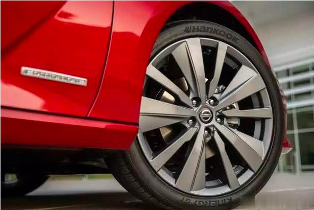 2020款日产天籁动力参数调整,日产天籁2022新款驾驶感受