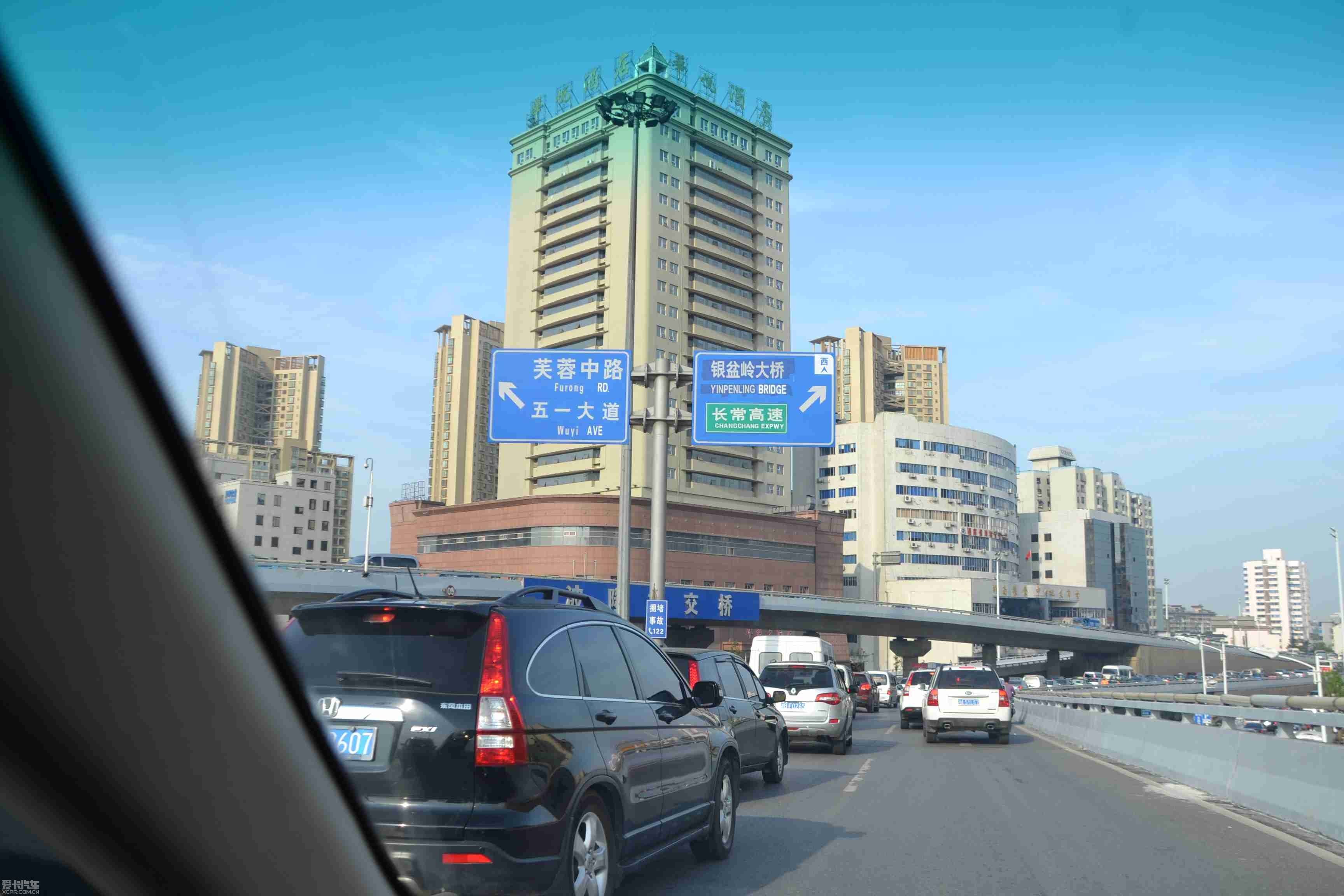 少喝一杯奶茶就能够你骑行哈啰三个月，网友：哈啰霸气