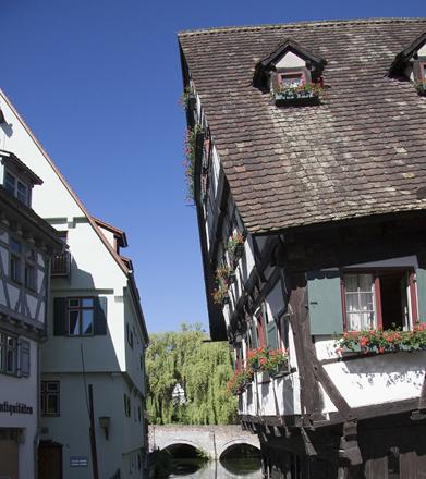 打开设计模式,总是觉得设计模式很难