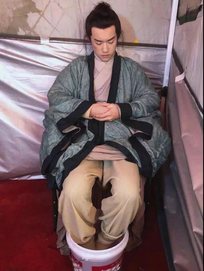 泡脚减肥60天瘦46斤,泡脚减肥要加什么材料一周瘦十斤