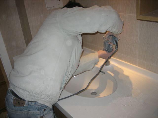 浴室柜最适合哪种材质,浴室柜pvc和不锈钢的材质哪个好