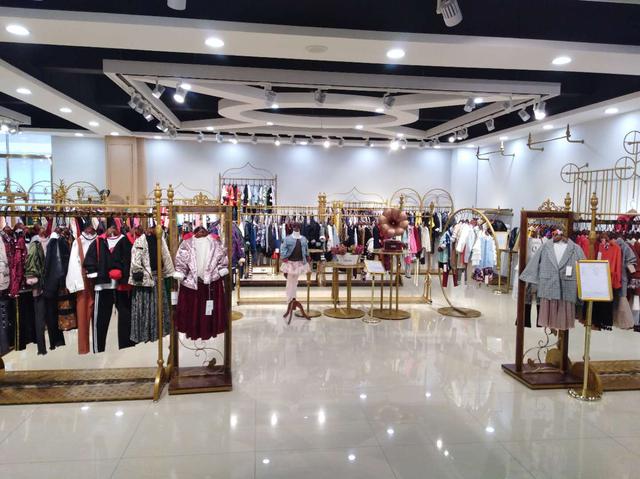 品牌童装尾货越来越引人注目,品牌折扣童装尾货价格