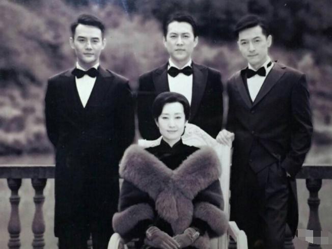 胡歌张译三大奖,张译胡歌最火的电影