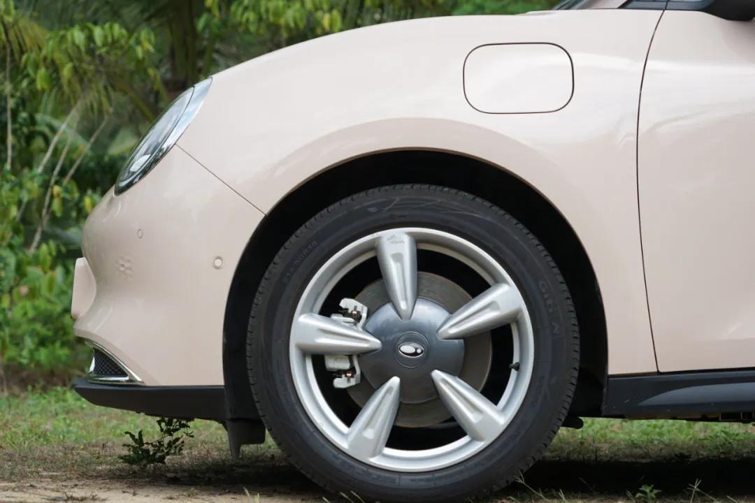 欧拉好猫试驾视频完整版,全新欧拉好猫女士的杀手锏