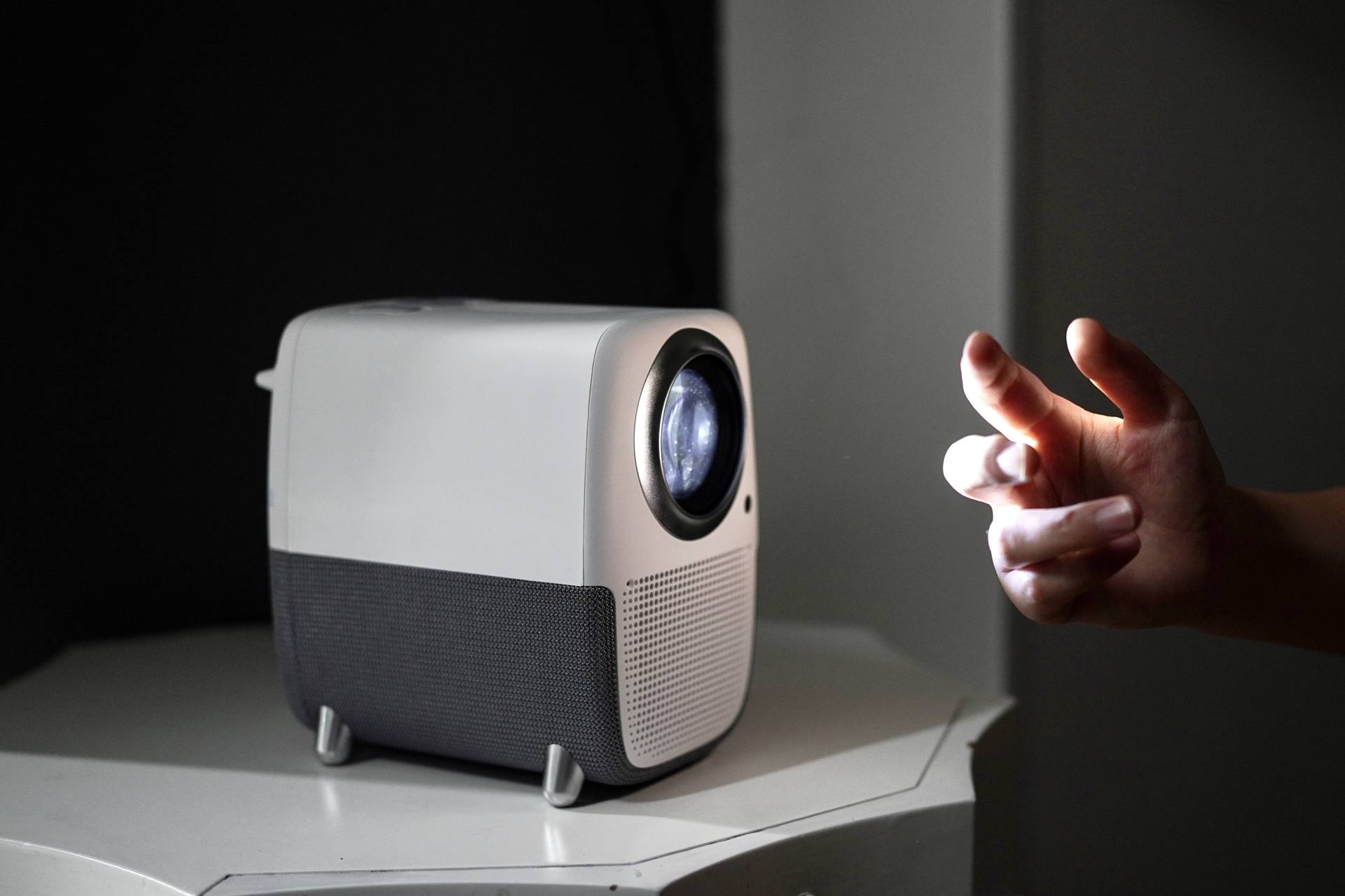 2023性价比最高的投影仪,好用的性价比投影仪