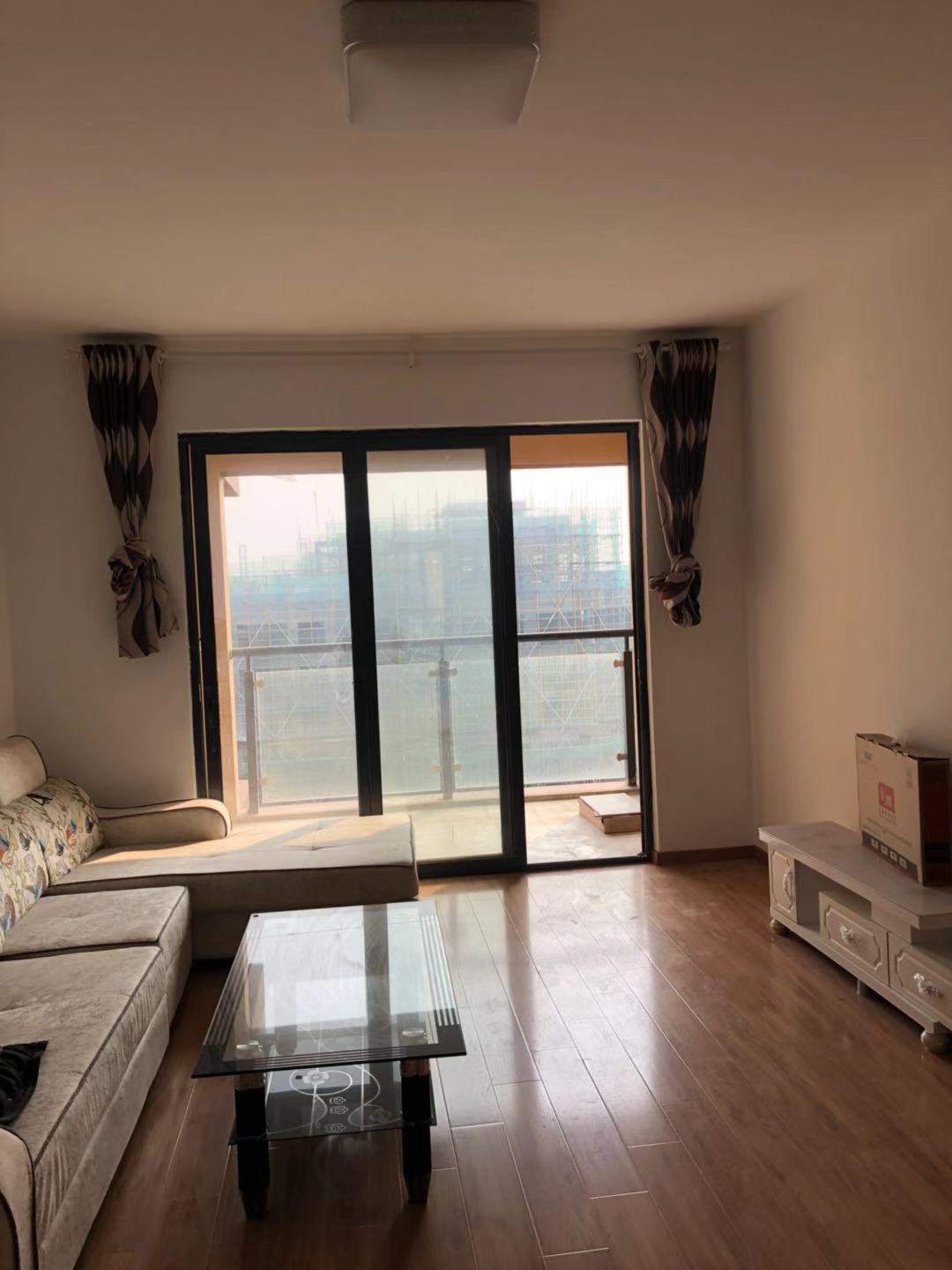 精装修房子出租家电家具怎么配,简装的房子怎么配家私家电