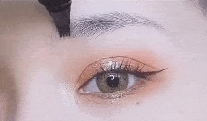 有一种整容叫明星卸妆,整容后素颜化妆对比