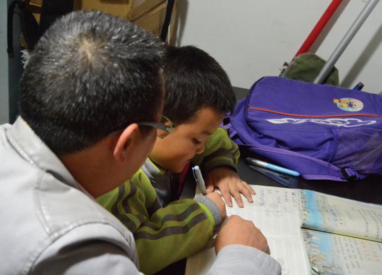 陪家人陪孩子却唯独没有陪你,陪伴孩子和陪着有什么区别