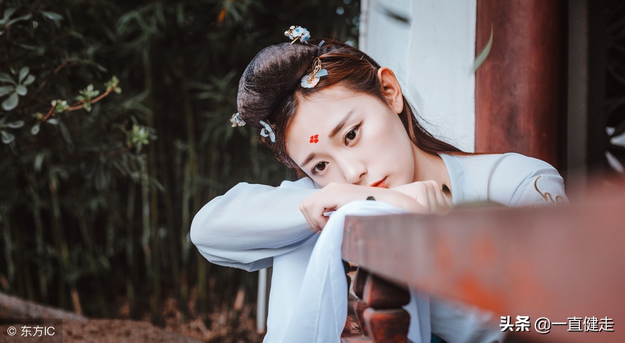 小说红楼梦完整版免费听,红楼梦小说全集免费完整版