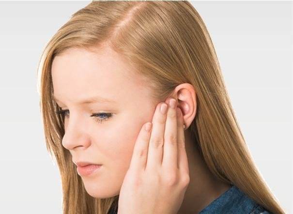 安静时觉得自己耳鸣,安静时耳鸣是怎么回事