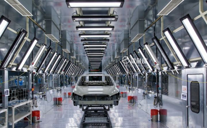 新车小剐蹭有必要做漆吗,新车自己发生剐蹭如何走保险