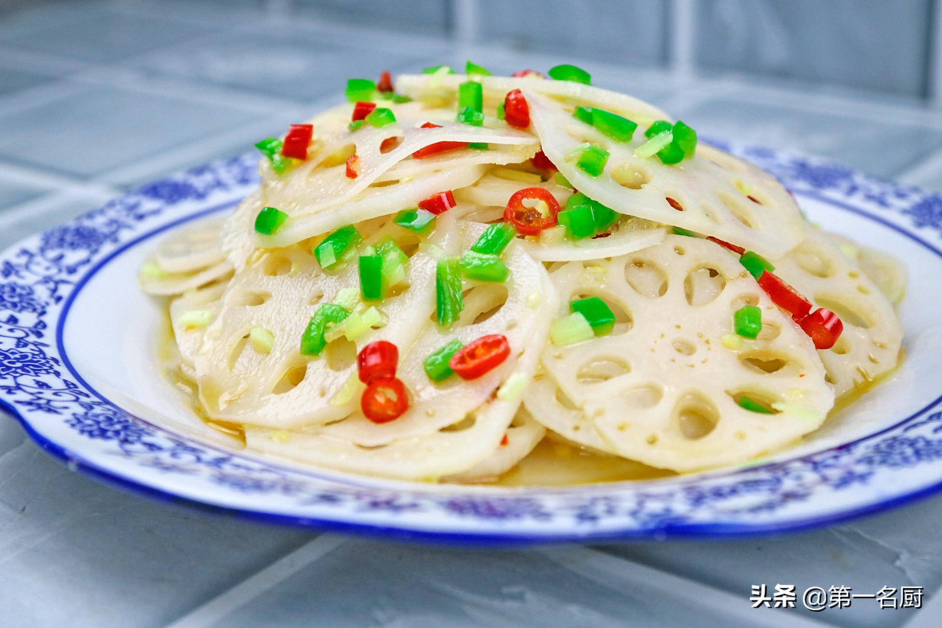 凉拌菜是三伏天最受欢迎的防暑菜,三伏天吃什么凉拌菜好