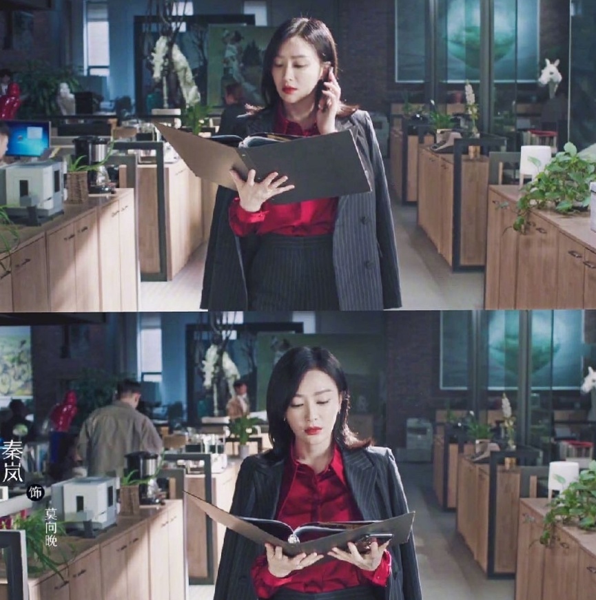 40岁至今单身又怎样？山风姐姐独自美丽，最飒不过一个眼神