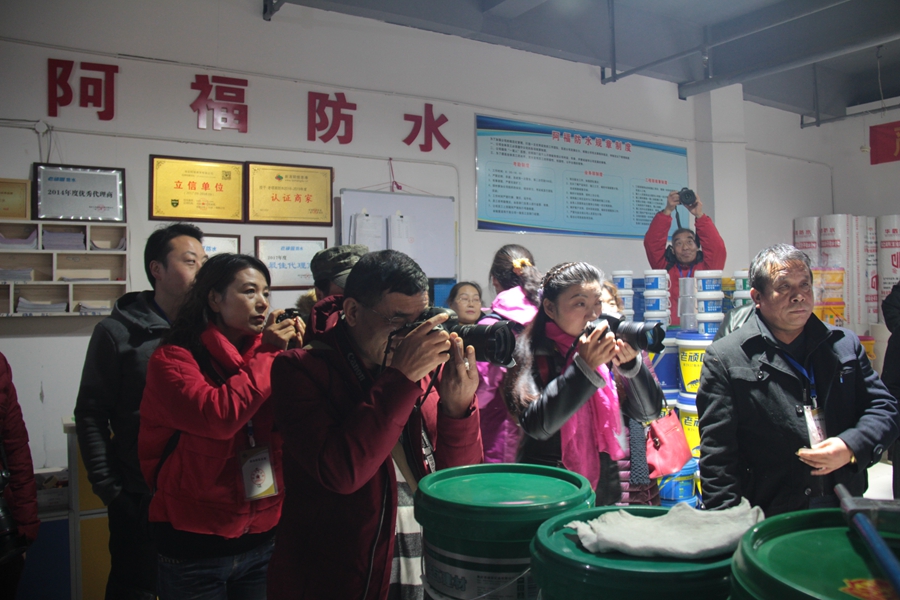 新洛阳信息港对认证商家开展走访回访活动助推企业发展