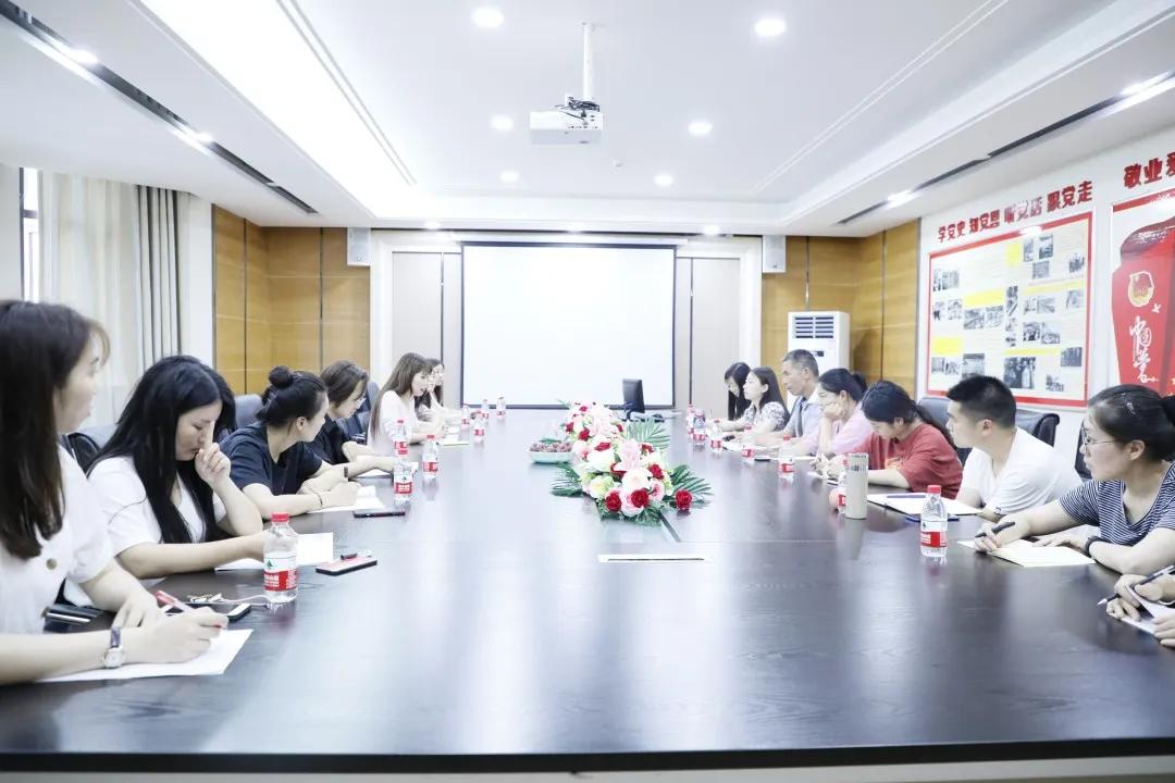 展学校风采，促教育发展——两校互动交流相互学习携手共进