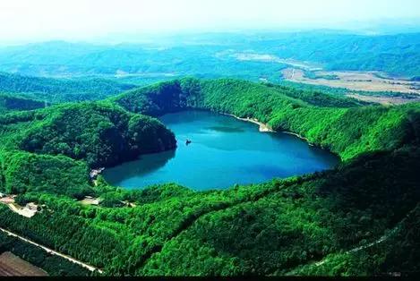火山旅游好去处,火山群打卡
