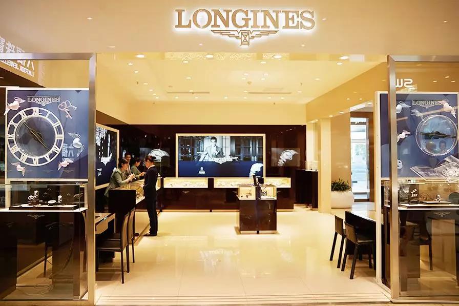 我膨胀了，在武商世贸广场的黄金珠宝手表区逛痴了迷