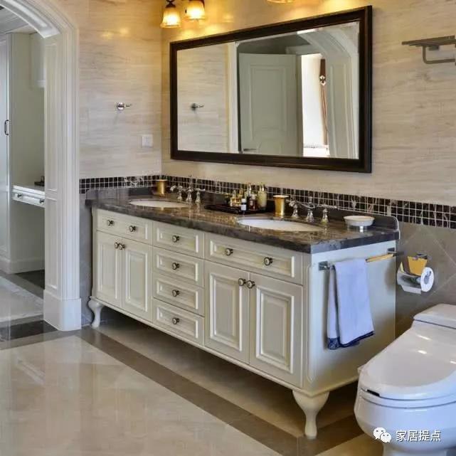 卫生间浴室柜用什么材质的好,卫生间无隔断用什么材质的浴室柜