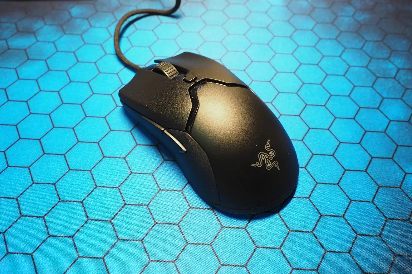 雷蛇毒蝰终极版无线鼠标评测,雷蛇毒蝰mini游戏鼠标评测