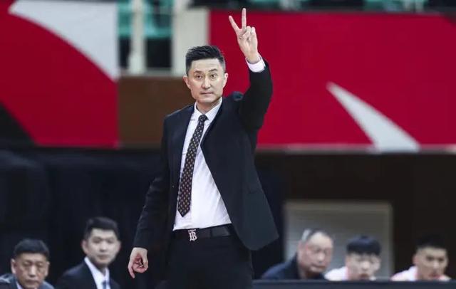 杜锋疯狂打法广东打出罕见数据,广东队杜锋近期状态