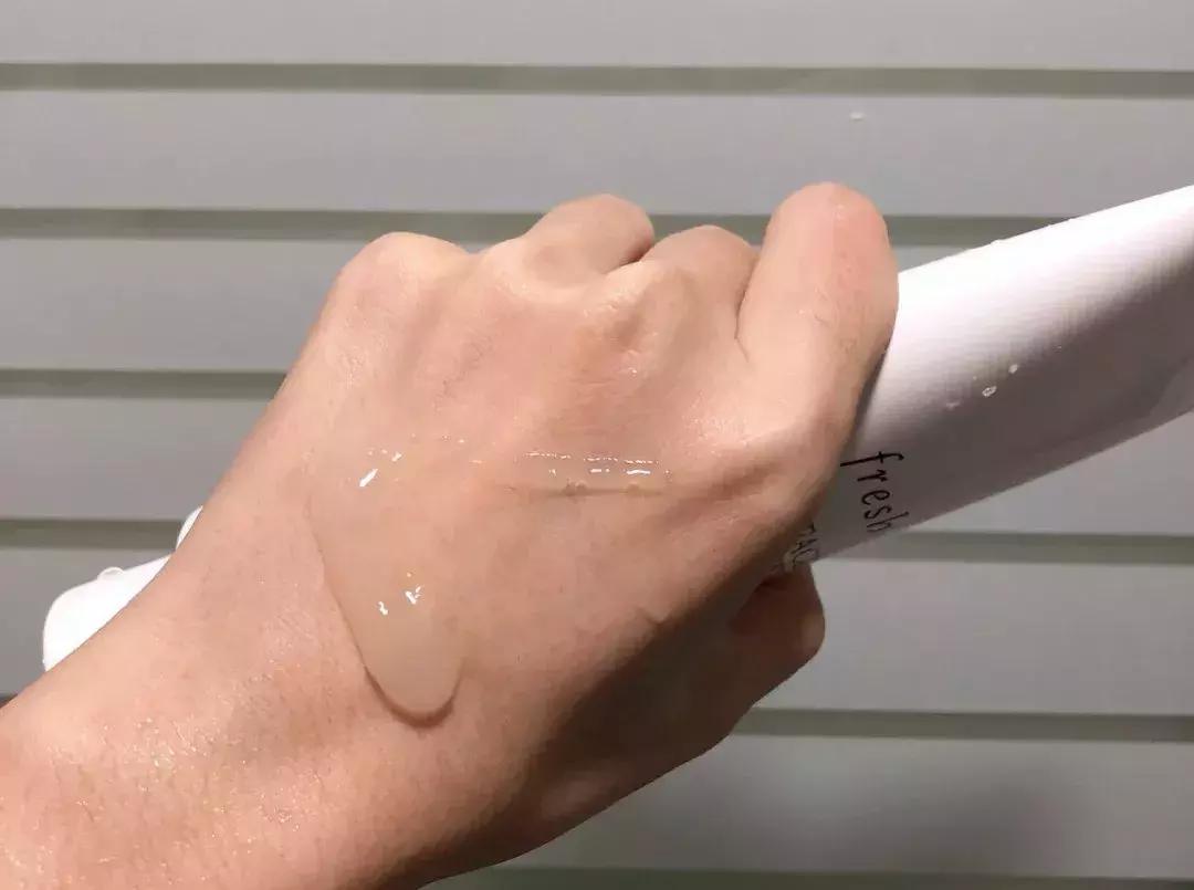 这几种洗面奶最好别用,还在用这十种洗面奶