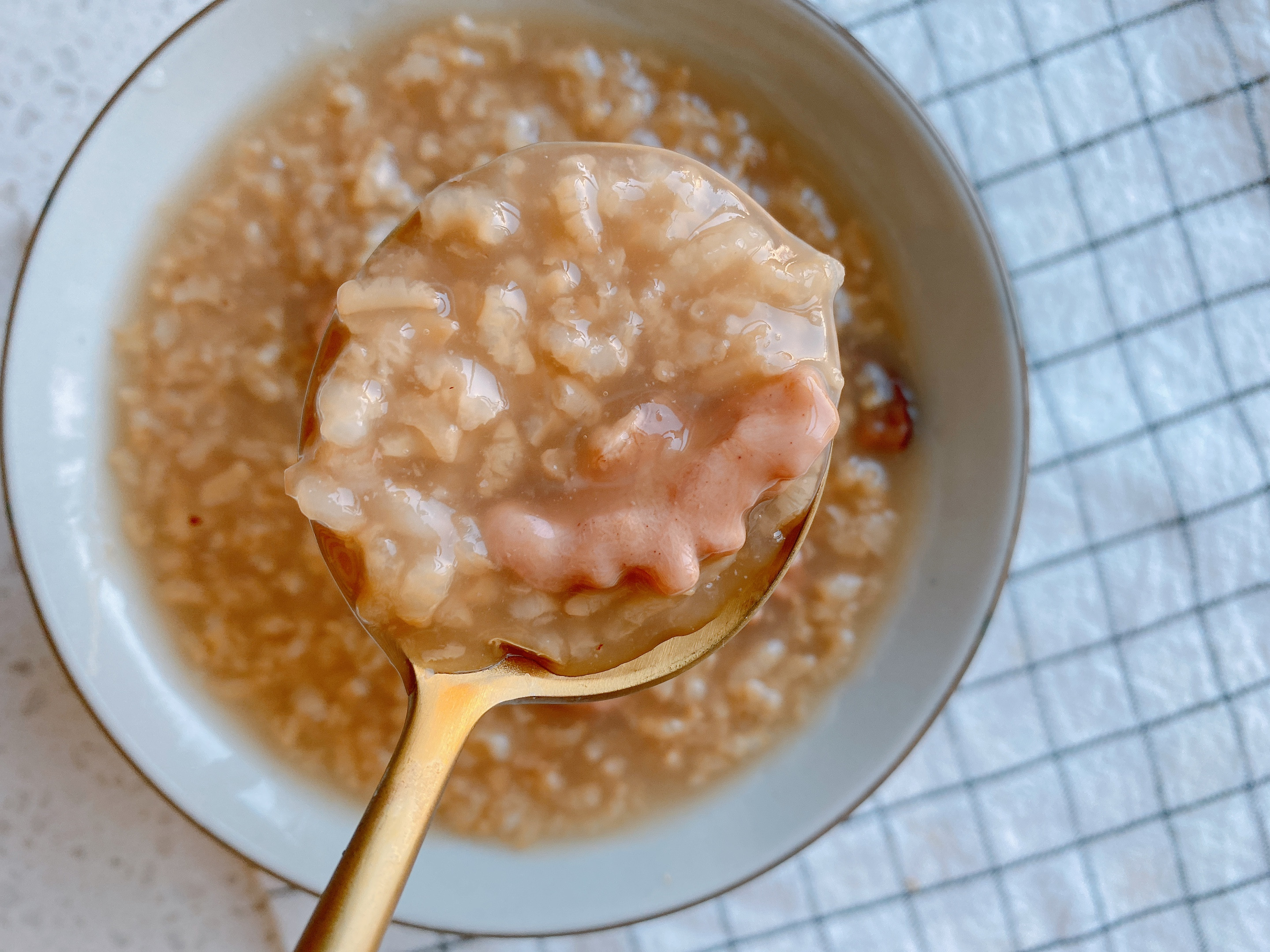 冬天多喝什么粥比较好,冬天喝这4种粥养胃还瘦身