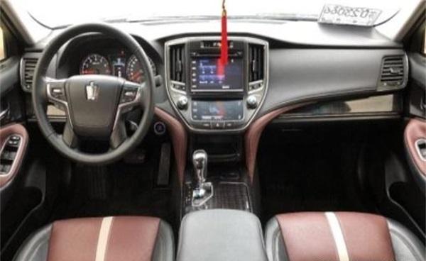 13代半皇冠的优点和缺点,17年丰田皇冠2.5的缺点